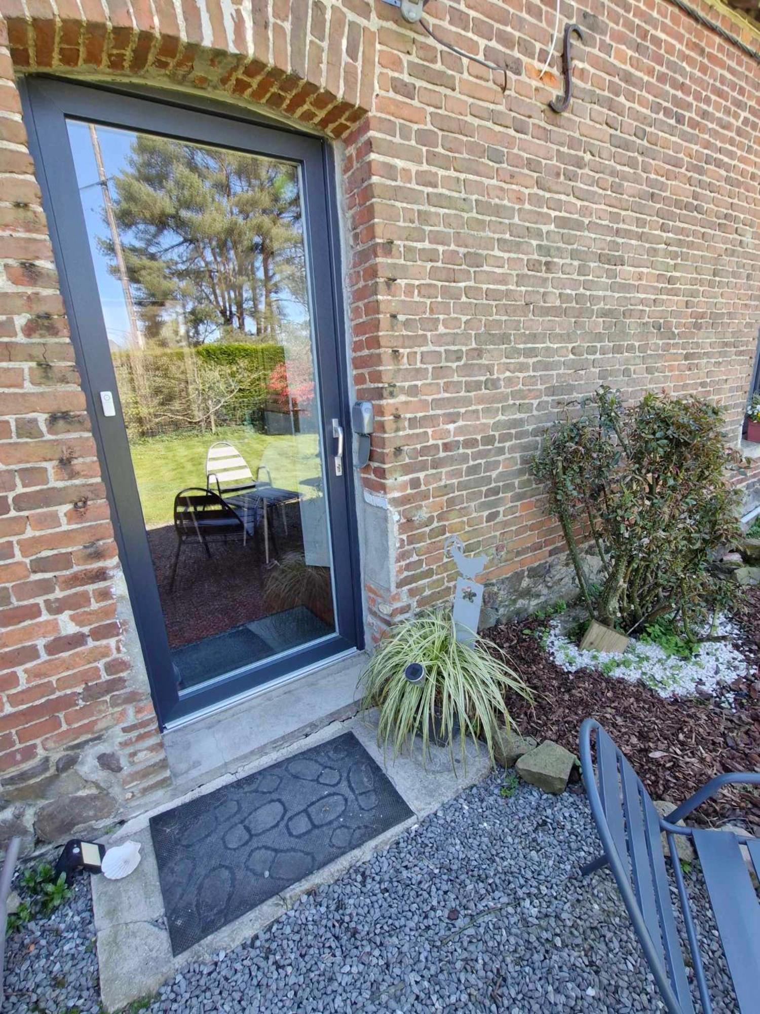 Bienvenue Du Cote De Chez Nous Avec Jardin Privatif Apartment Wignehies